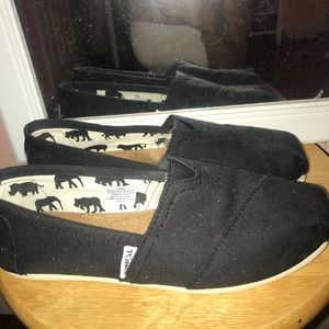 Toms Size 7.5